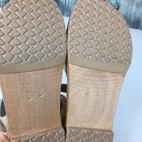 Hanna Andersson Clog Sandals Metallic Gold 33/1.5 - Picture 7 of 7